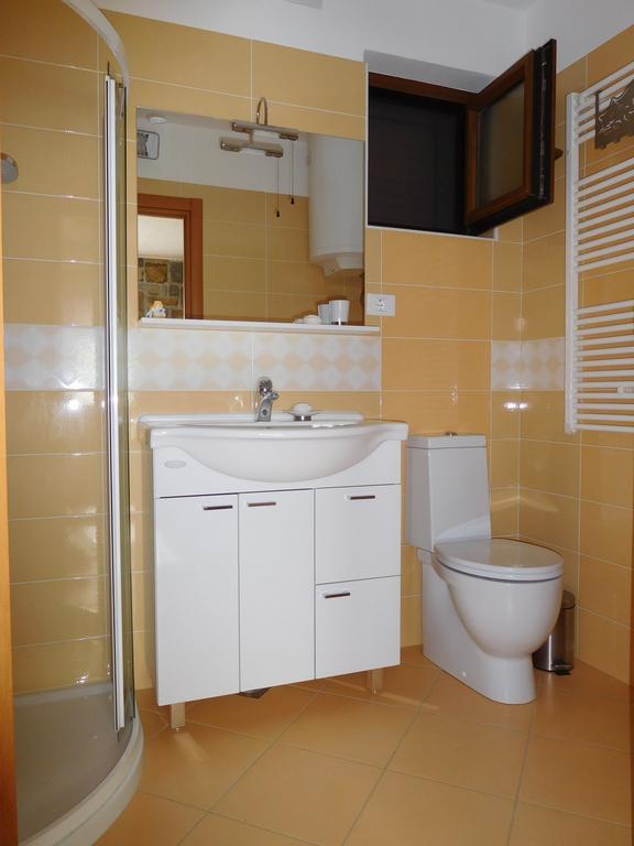 Holiday House Ida Marezige Exterior foto